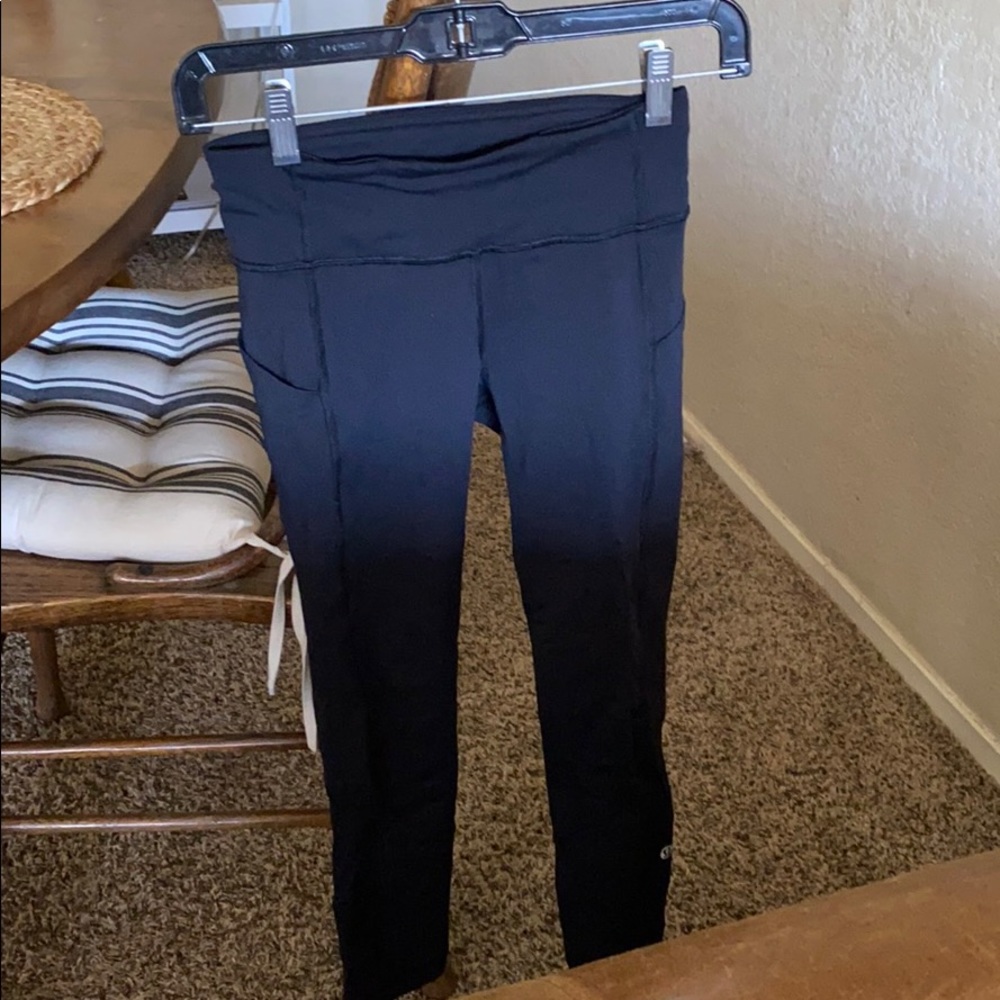 Black Lulu lemon pants with pockets on side